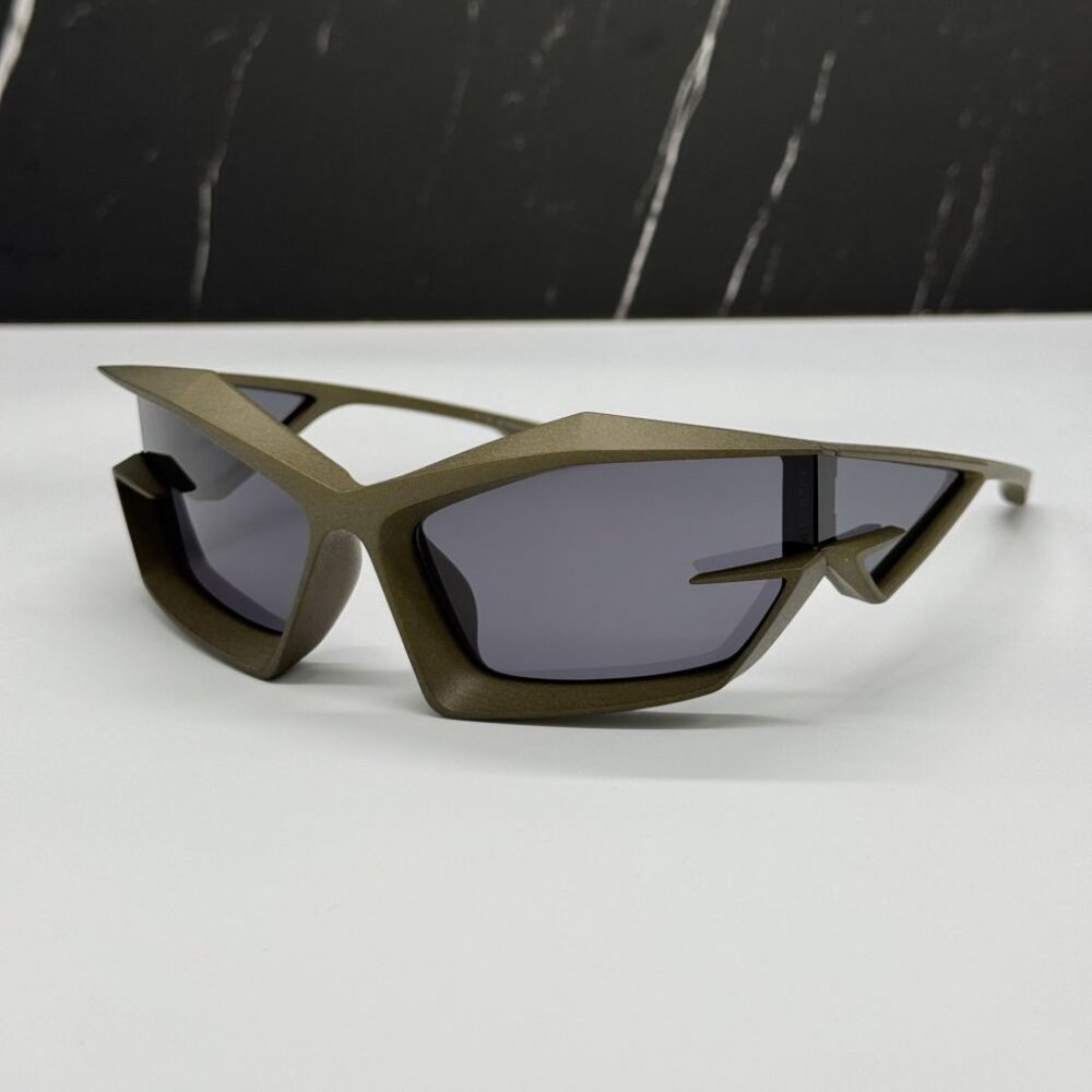 NEW GV40049I 97A GIVENCHY SUNGLASSES  MATTE DARK GREEN UNISEX EYEWEAR GIVENCHY - Picture 2 of 13